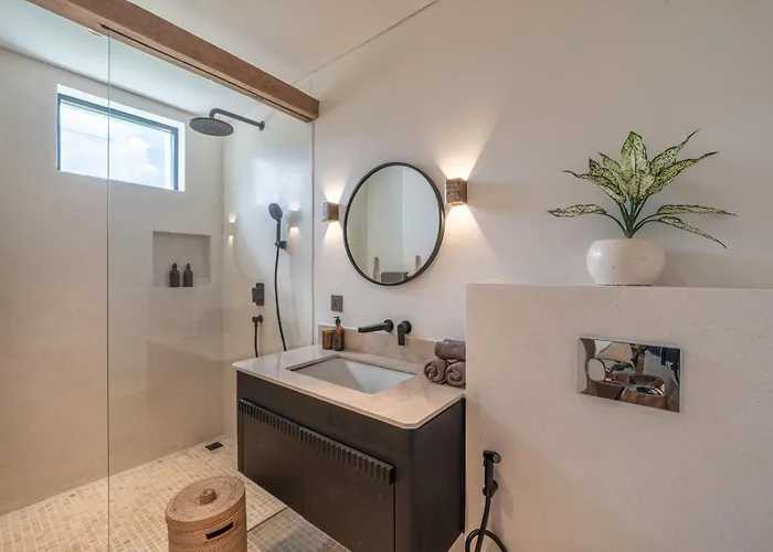 Moana - Incredible 2br Next To The In Villa Canggu